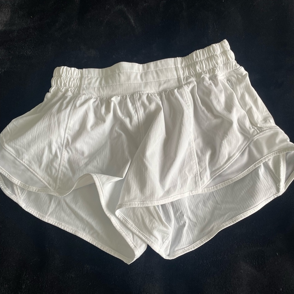 Lulu lemon hottie tottie shorts